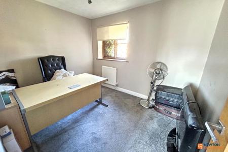 4 bedroom Detached house for sale in College Park, Peterborough, PE1