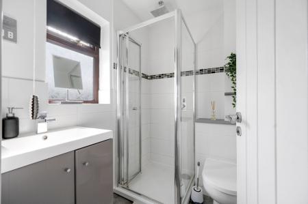 4 bedroom Detached house for sale in Derby Drive, Dogsthorpe, Peterborough, PE1