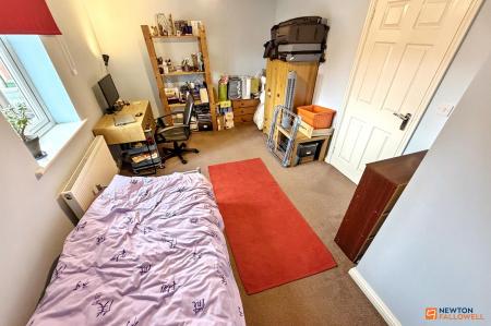 2 bedroom Terraced House for sale in Brickenden Road, Gunthorpe, Peterborough, PE4