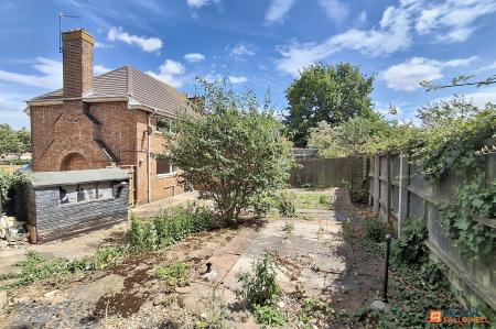 3 bedroom Semi-detached house for sale in Luddington Road, Walton, Peterborough, PE4