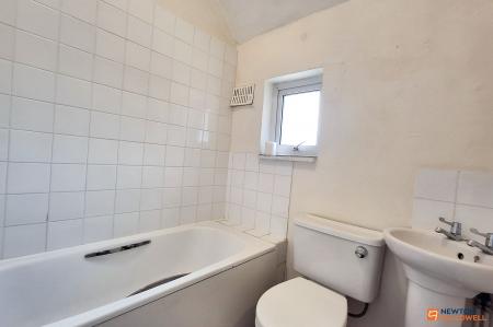 3 bedroom Semi-detached house for sale in Luddington Road, Walton, Peterborough, PE4