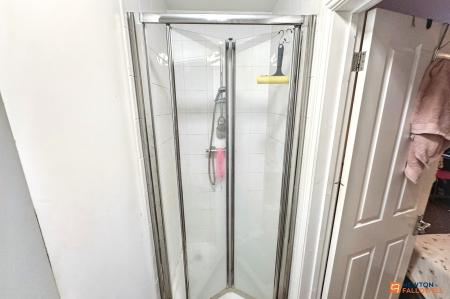 6 bedroom Semi-detached house for sale in Broadway, Peterborough, PE1