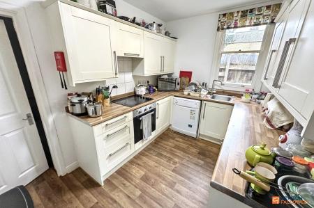 6 bedroom Semi-detached house for sale in Broadway, Peterborough, PE1