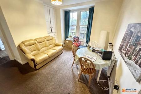 6 bedroom Semi-detached house for sale in Broadway, Peterborough, PE1