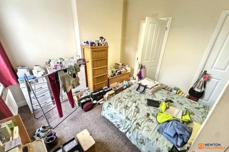 6 bedroom Semi-detached house for sale in Broadway, Peterborough, PE1