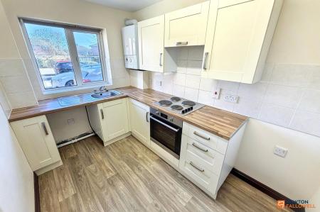 2 bedroom Flat for sale in Beech Court, Sherwood Avenue, Fletton, Peterborough, PE2