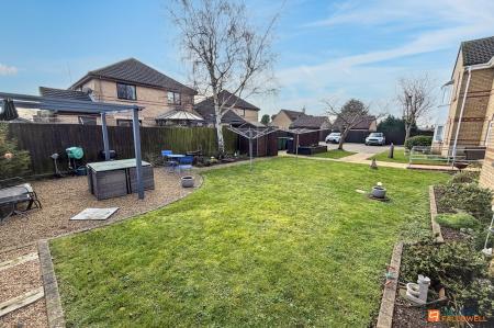 2 bedroom Flat for sale in Wren Court, Church Street, Werrington Village, Peterborough, PE4