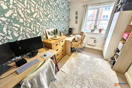 2 bedroom Terraced House for sale in Sovereign Place, Peterborough, PE3