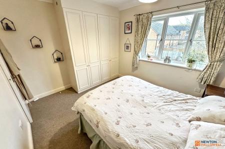 2 bedroom Terraced House for sale in Sovereign Place, Peterborough, PE3