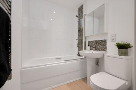 2 bedroom Flat for sale in Central Court, Lincoln Road, Peterborough, PE1