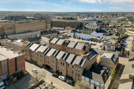 2 bedroom Flat for sale in Central Court, Lincoln Road, Peterborough, PE1