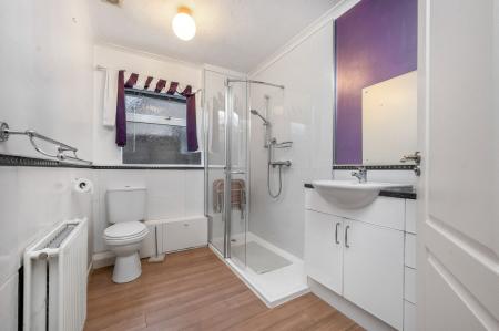 3 bedroom Detached bungalow for sale in Gunthorpe Road, Gunthorpe, Peterborough, PE4