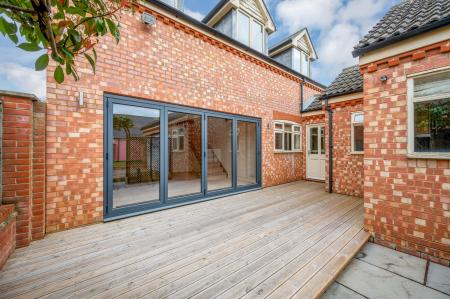 4 bedroom Detached house for sale in Eastrea Road, Whittlesey, PE7