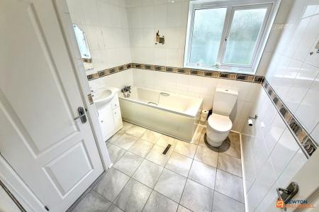3 bedroom Detached bungalow for sale in Fallowfield, Orton Wistow, Peterborough, PE2