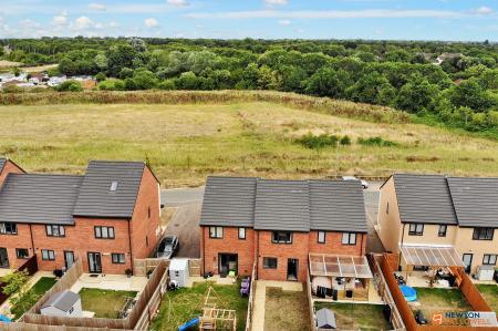 2 bedroom Terraced House for sale in Arkwright Way, Gunthorpe, Peterborough, PE4