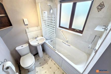 3 bedroom Detached house for sale in Welland Road, Dogsthorpe, Peterborough, PE1