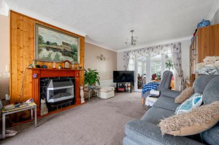 3 bedroom Detached house for sale in Pennine Way, Gunthorpe, Peterborough, PE4