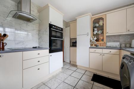 3 bedroom Detached house for sale in Pennine Way, Gunthorpe, Peterborough, PE4