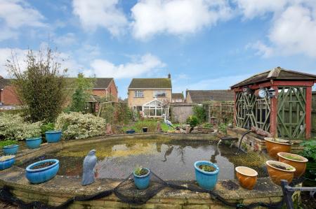 3 bedroom Detached house for sale in Pennine Way, Gunthorpe, Peterborough, PE4