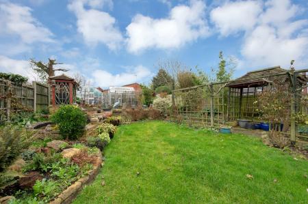 3 bedroom Detached house for sale in Pennine Way, Gunthorpe, Peterborough, PE4