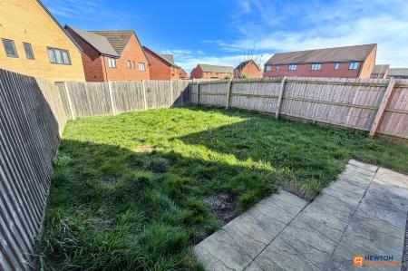 2 bedroom Semi-detached house for sale in Draper Road, Gunthorpe, Peterborough, PE4