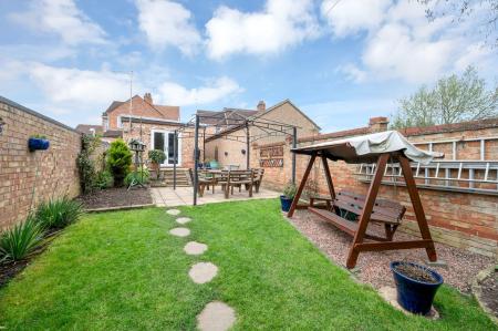 4 bedroom Semi-detached house for sale in The Glen, Fletton, Peterborough, PE2