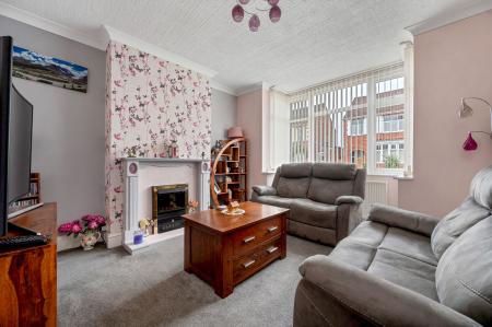 4 bedroom Semi-detached house for sale in The Glen, Fletton, Peterborough, PE2