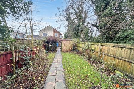 3 bedroom Semi-detached house for sale in Queens Walk, Peterborough, PE2