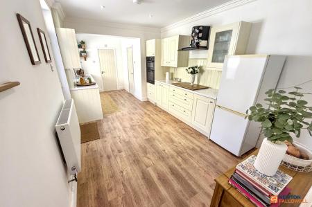 3 bedroom Semi-detached house for sale in Queens Walk, Peterborough, PE2