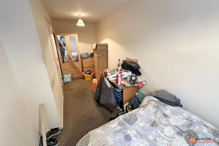 6 bedroom Terraced House for sale in Bringhurst, Orton Goldhay, Peterborough, PE2