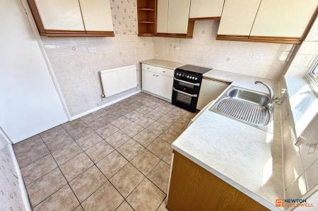 2 bedroom Semi-detached bungalow for sale in Francis Gardens, Peterborough, PE1