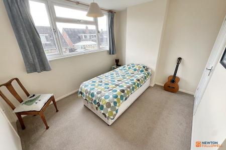 3 bedroom Semi-detached house for sale in Ainsdale Drive, Werrington Village, Peterborough, PE4