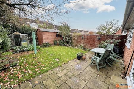 3 bedroom Semi-detached house for sale in Ainsdale Drive, Werrington Village, Peterborough, PE4