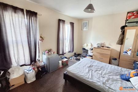 6 bedroom Terraced House for sale in Whitsed Street, Peterborough, PE1