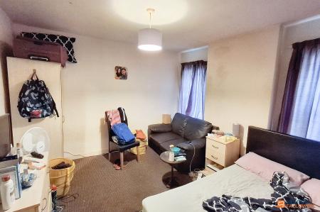 6 bedroom Terraced House for sale in Whitsed Street, Peterborough, PE1