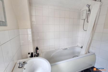 6 bedroom Terraced House for sale in Whitsed Street, Peterborough, PE1