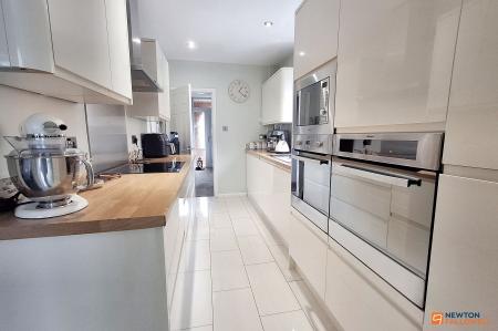 3 bedroom Semi-detached house for sale in Glebe Road, Fletton, Peterborough, PE2