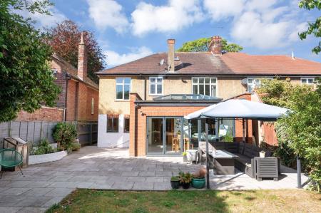 5 bedroom Semi-detached house for sale in Broadway Gardens, Peterborough, PE1