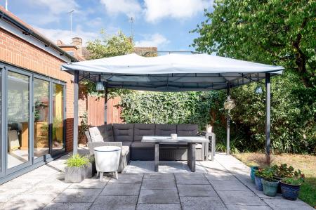 5 bedroom Semi-detached house for sale in Broadway Gardens, Peterborough, PE1