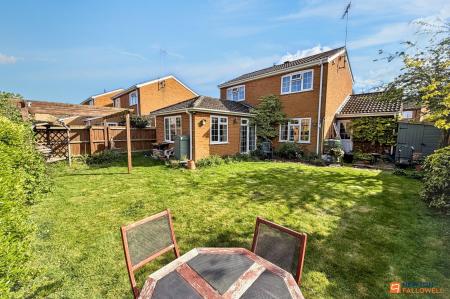 3 bedroom Detached house for sale in Dunsberry, Bretton, Peterborough, PE3