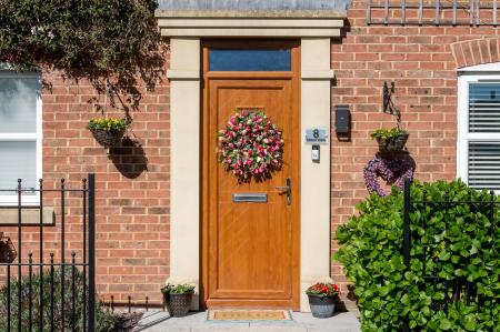 4 bedroom Detached house for sale in Shore View, Hampton Hargate, PE7