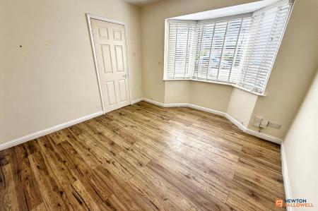 3 bedroom Semi-detached house for sale in Luddington Road, Walton, Peterborough, PE4