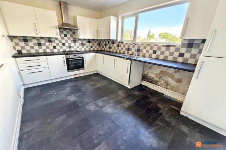 3 bedroom Semi-detached house for sale in Luddington Road, Walton, Peterborough, PE4