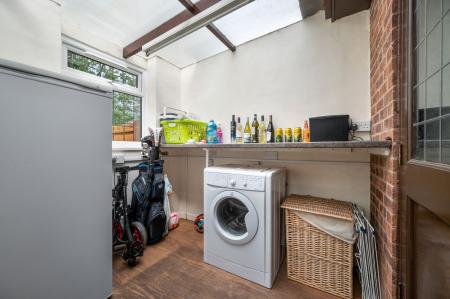 4 bedroom Semi-detached house for sale in Brookside, Peterborough, PE4