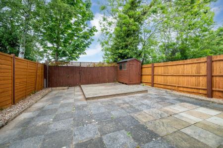 4 bedroom Semi-detached house for sale in Brookside, Peterborough, PE4