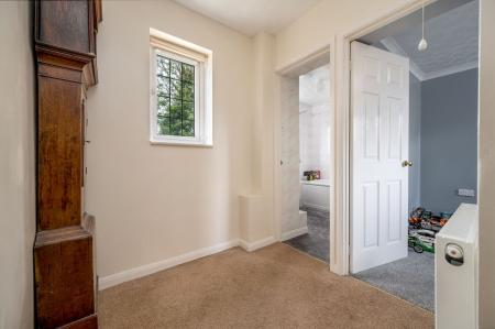 4 bedroom Semi-detached house for sale in Brookside, Peterborough, PE4