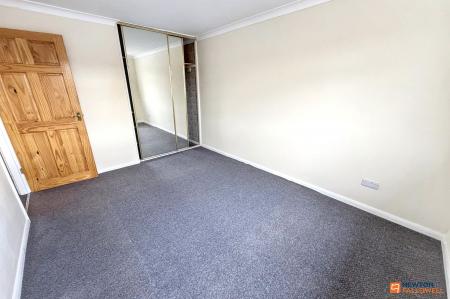 3 bedroom Semi-detached house to let in Holmes Way, Peterborough, PE4