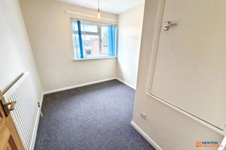 3 bedroom Semi-detached house to let in Holmes Way, Peterborough, PE4