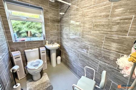 2 bedroom Detached bungalow for sale in Mountsteven Avenue, Walton, Peterborough, PE4