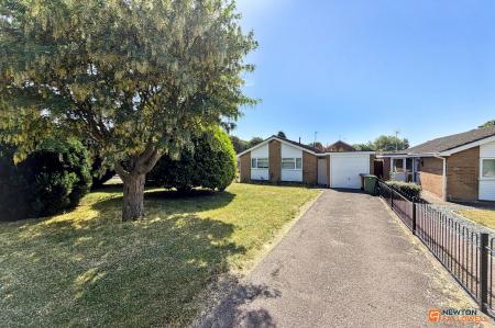 Buckland Close, Netherton, Peterborough, PE3